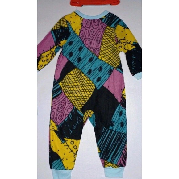 The Nightmare Before Christmas Sally Sleeper Zip Pajama- Black 2T With Hat - Picture 3 of 4